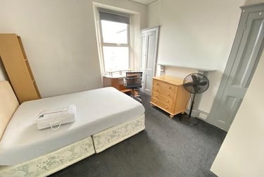 4 bed house, Seymour Avenue, Lipson, Plymouth, PL48RA - Image 10